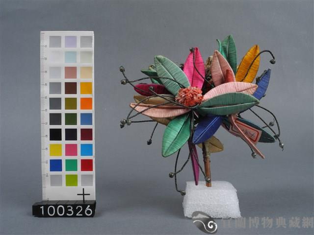 彩線花卉紋頭插藏品圖，第2張