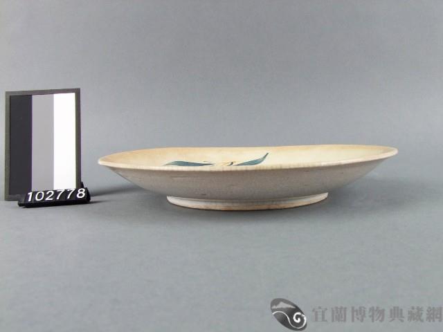 彩繪花卉紋盤藏品圖，第2張
