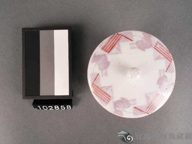 雙彩葉紋杯藏品圖，第2張