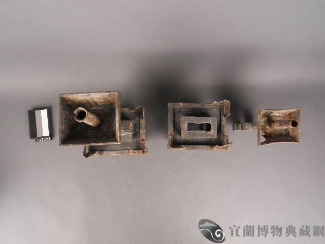 錫製壽字燭臺藏品圖，第2張