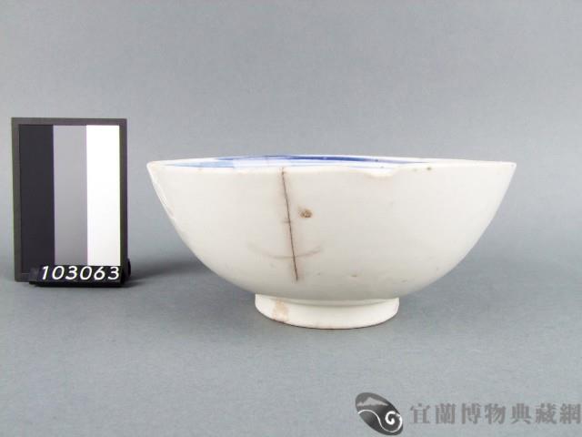 青花紅彩花卉紋碗藏品圖，第2張