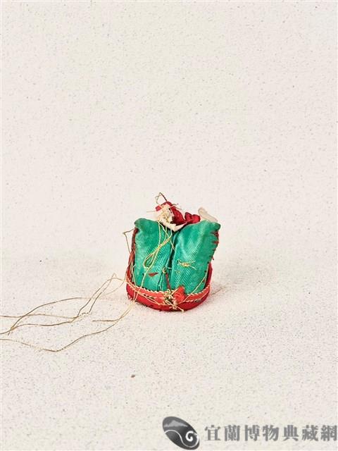 布袋仿虎頭巾藏品圖，第2張