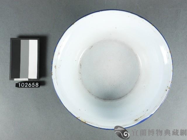 鐵胎琺瑯盆藏品圖，第2張