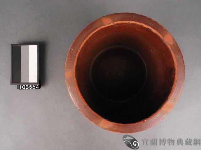 赤釉陶盆藏品圖，第2張