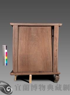 楊士芳家族公媽龕藏品圖，第2張