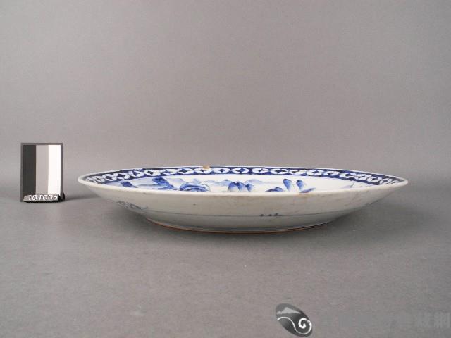 青花山水紋盤藏品圖，第2張