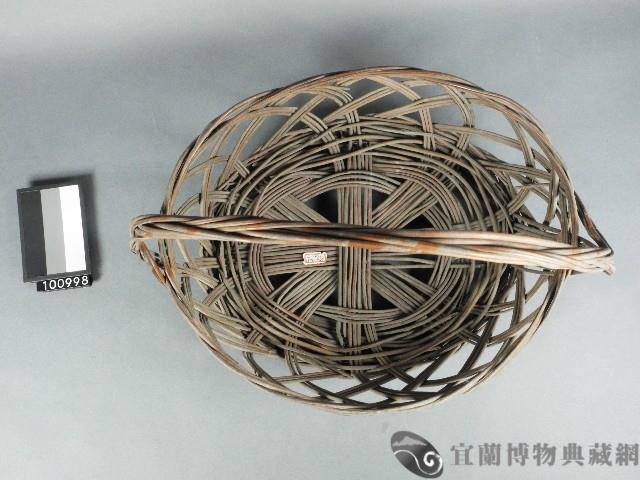 芒枝編提籃藏品圖，第2張