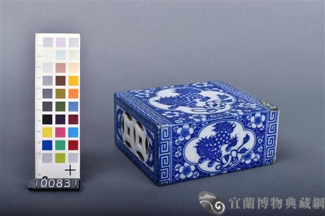 青花印花獅紋枕藏品圖，第2張