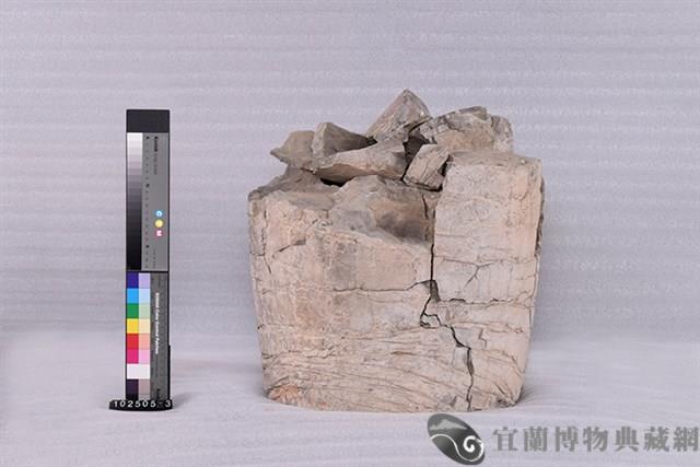 水泥桶塊藏品圖，第7張