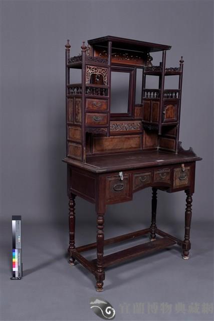 梳妝台藏品圖，第1張