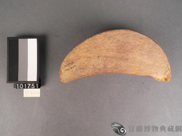 竹杯筊(左杯筊)藏品圖，第4張