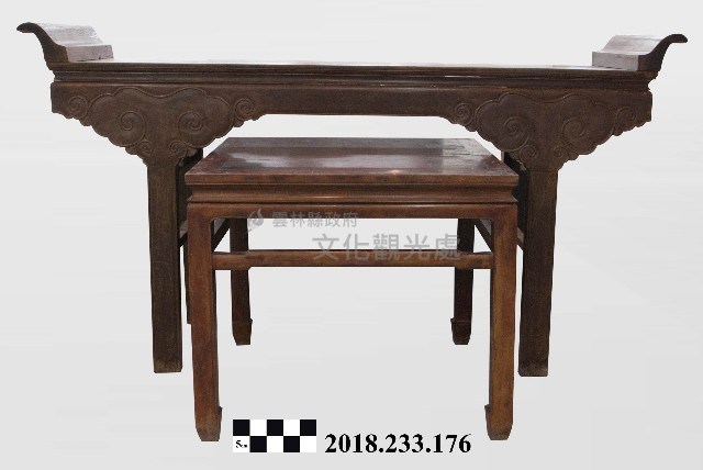 祭祀用具－朱漆翹首供桌、八仙桌藏品圖，第1張