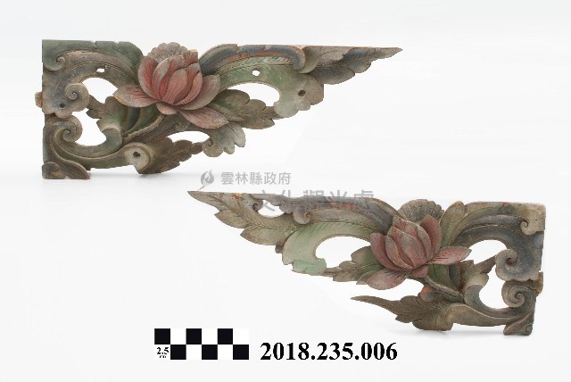 建築構件－蓮花草插角（雀替）一對藏品圖，第1張