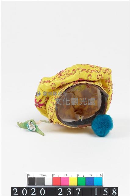 盔帽-向邊巾藏品圖，第4張