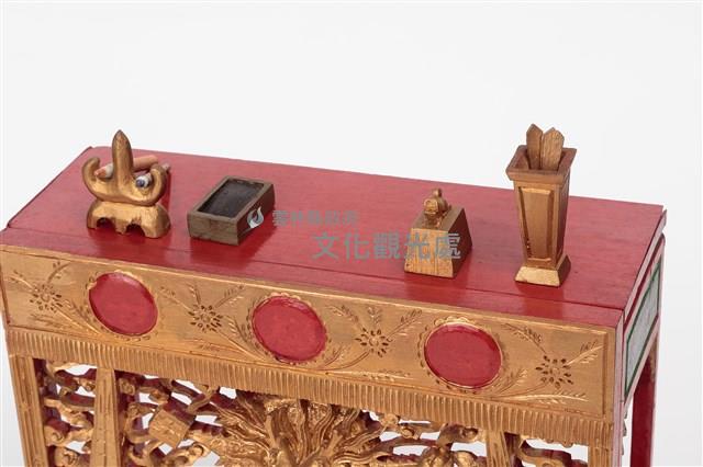 布袋戲道具-案桌、椅子藏品圖，第3張